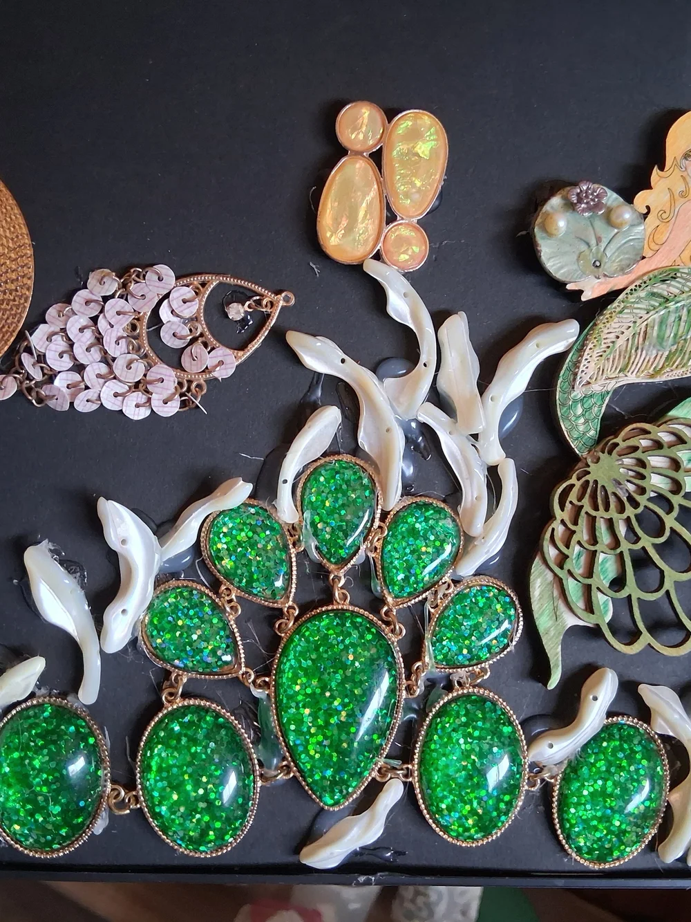 Green Mermaid Wall Art Accent - Iridescent Resin Sea Motif Jewelry Mixed Media - Picture 5 of 10